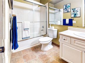 23301 Cedar Way U102, Mountlake Terrace WA 98043