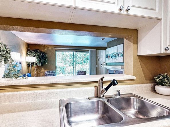 23301 Cedar Way U102, Mountlake Terrace WA 98043