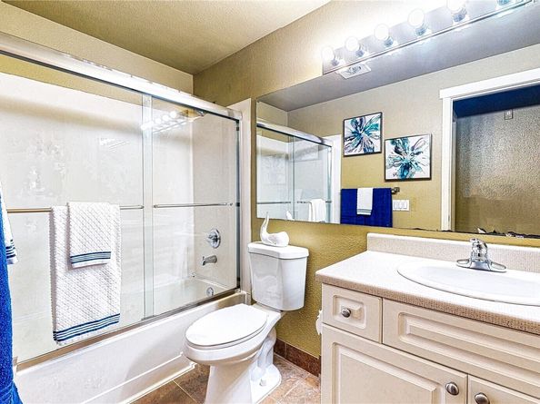 23301 Cedar Way U102, Mountlake Terrace WA 98043
