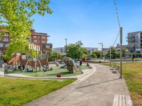 5615 24th Avenue NW 45, Seattle WA 98107