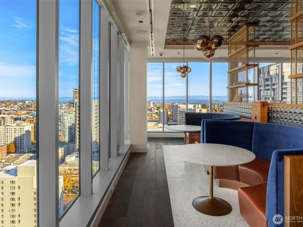 800 Columbia Street 1708, Seattle WA 98104