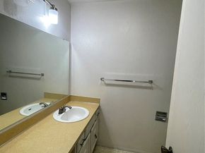 500 National Avenue N 34, Bremerton WA 98312