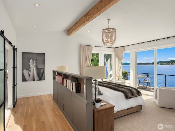 8097 W Mercer Way, Mercer Island WA 98040
