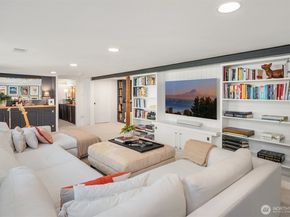 8097 W Mercer Way, Mercer Island WA 98040