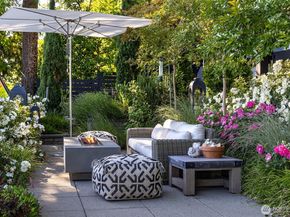 8097 W Mercer Way, Mercer Island WA 98040