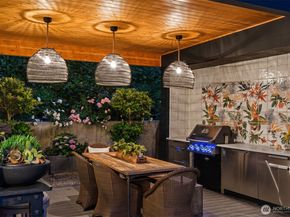 8097 W Mercer Way, Mercer Island WA 98040
