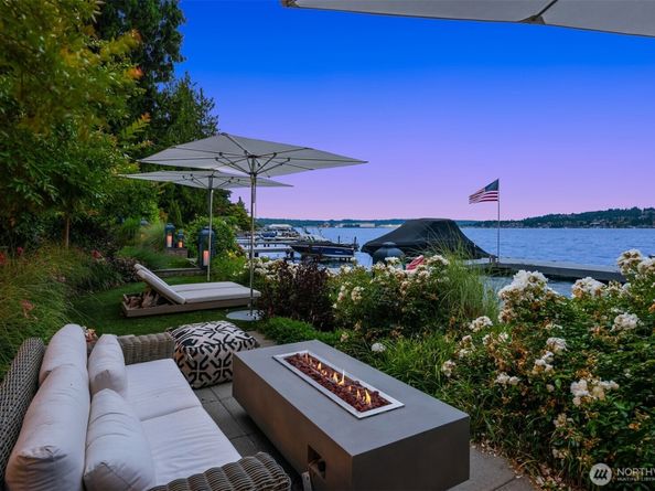 8097 W Mercer Way, Mercer Island WA 98040