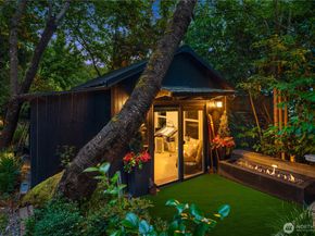 8097 W Mercer Way, Mercer Island WA 98040