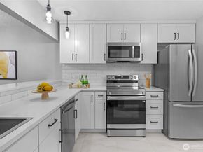 13680 NE 69th Street 635, Redmond WA 98052
