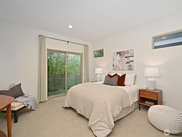 1813 12th Avenue W, Seattle WA 98119