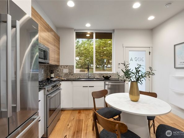 2439 NW 61st Street A, Seattle WA 98107