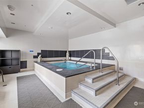 910 Lenora Street S304, Seattle WA 98121