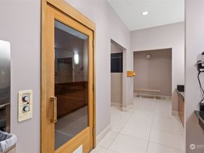 910 Lenora Street S304, Seattle WA 98121