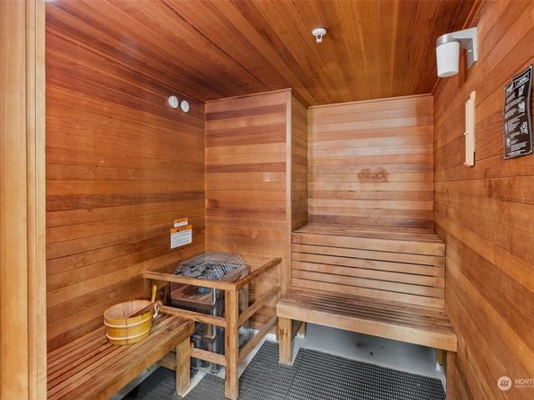 910 Lenora Street S304, Seattle WA 98121