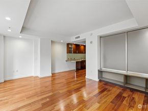 910 Lenora Street S304, Seattle WA 98121