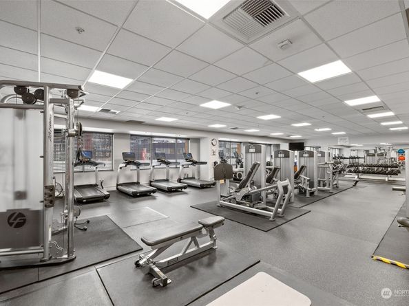 910 Lenora Street S304, Seattle WA 98121