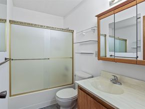 10821 Glen Acres Drive S C, Seattle WA 98168