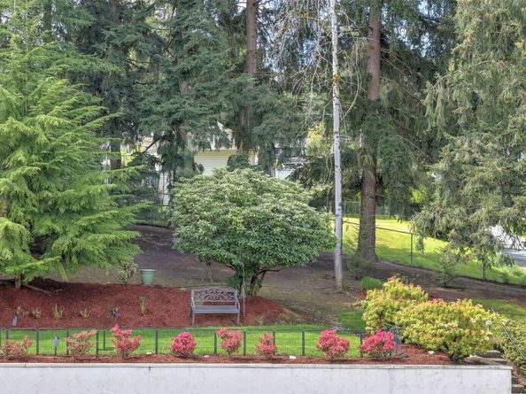 10821 Glen Acres Drive S C, Seattle WA 98168