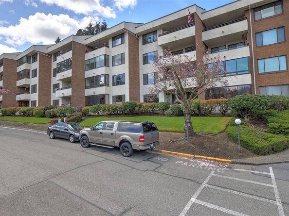 10821 Glen Acres Drive S C, Seattle WA 98168