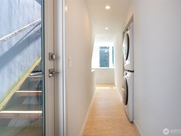 833 S Cloverdale Street A, Seattle WA 98108