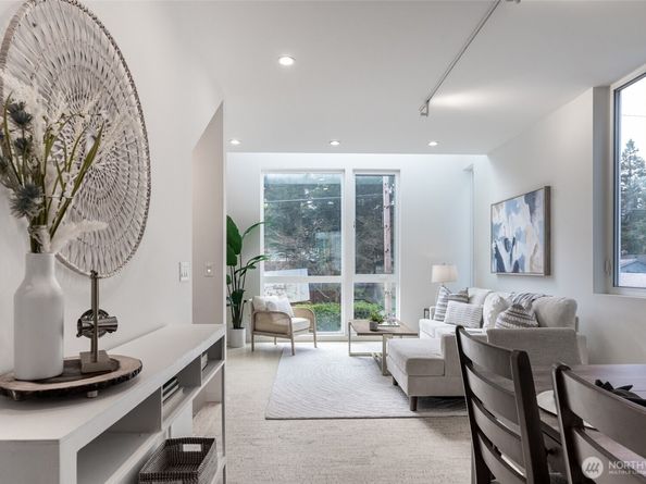 833 S Cloverdale Street A, Seattle WA 98108