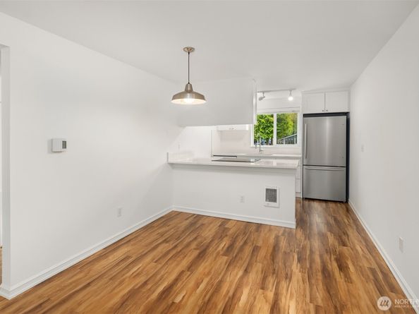 14006 NE 181 Place B206, Woodinville WA 98072