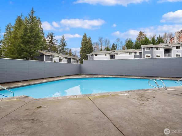 14006 NE 181 Place B206, Woodinville WA 98072