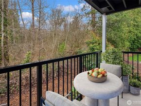14006 NE 181 Place B206, Woodinville WA 98072
