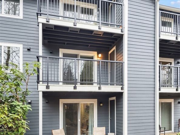 14006 NE 181 Place B206, Woodinville WA 98072