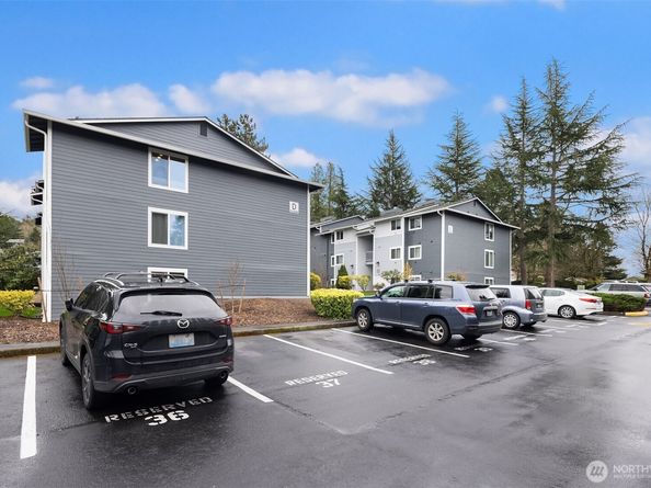 14006 NE 181 Place B206, Woodinville WA 98072