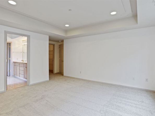 322 5th Avenue 202, Kirkland WA 98033