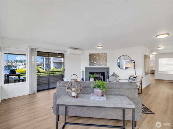 818 Lake Street S 818, Kirkland WA 98033