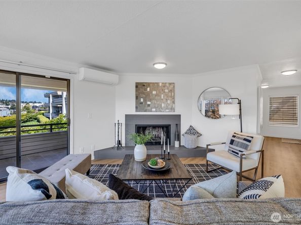 818 Lake Street S 818, Kirkland WA 98033