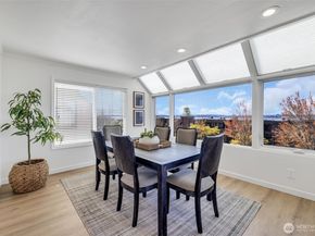 818 Lake Street S 818, Kirkland WA 98033