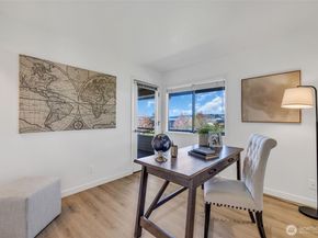 818 Lake Street S 818, Kirkland WA 98033