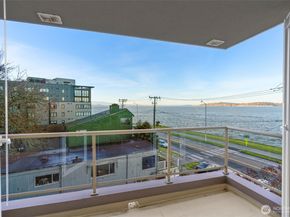 1005 Harbor Avenue SW 400, Seattle WA 98116