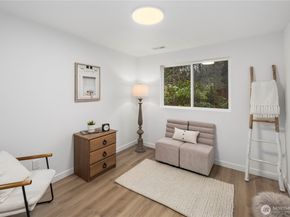 15604 48th Pl W, Edmonds WA 98026