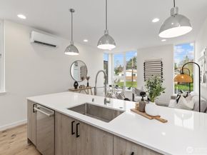 945 NW 61st Street, Seattle WA 98107