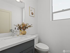 15610 5th Avenue NE C, Shoreline WA 98155