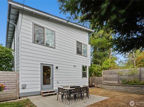 15610 5th Avenue NE C, Shoreline WA 98155