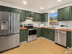 2527 120th Drive NE, Lake Stevens WA 98258