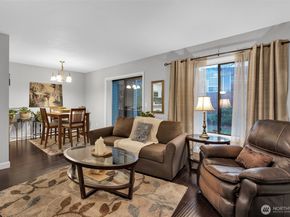 17306 119th Lane SE M11, Renton WA 98058