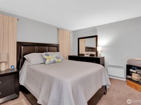 17306 119th Lane SE M11, Renton WA 98058