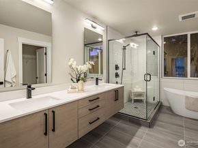 1313 14th Avenue S B, Seattle WA 98144