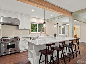 7575 Railroad Place SE, Snoqualmie WA 98065