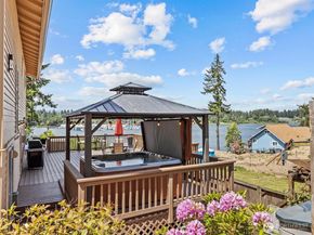 2540 E Phinney Bay Place, Bremerton WA 98312