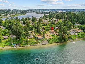 2540 E Phinney Bay Place, Bremerton WA 98312