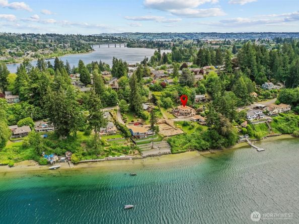 2540 E Phinney Bay Place, Bremerton WA 98312