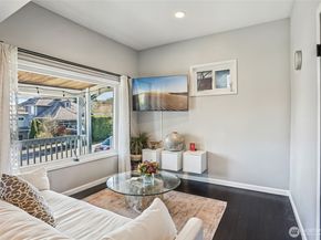 1113 33rd Avenue S, Seattle WA 98144