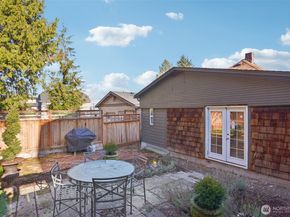 1113 33rd Avenue S, Seattle WA 98144
